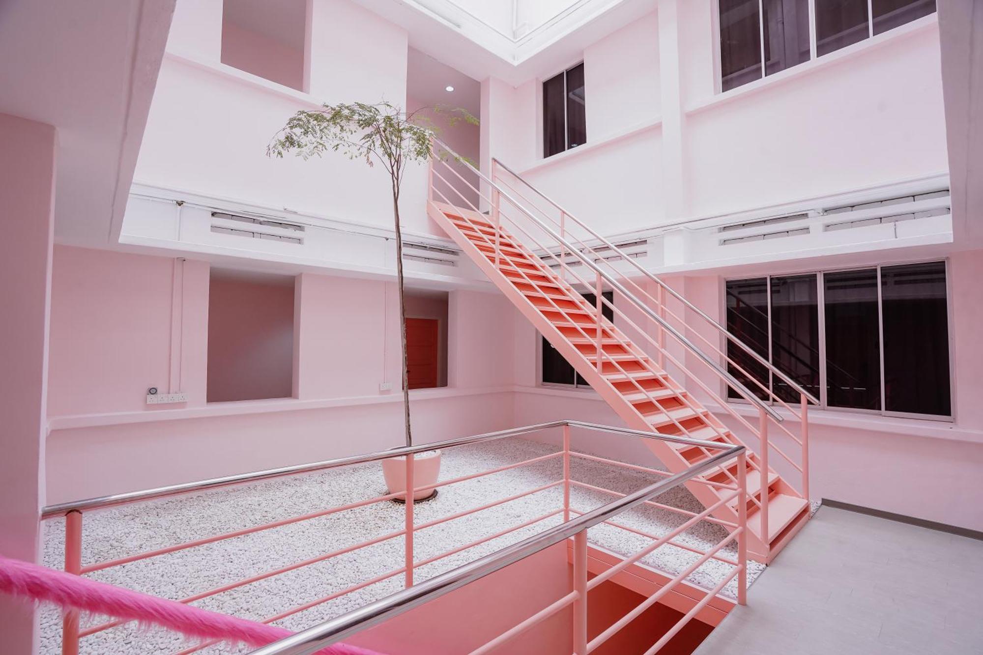 Pink Cabana Hotel Джордж Таун Екстериор снимка