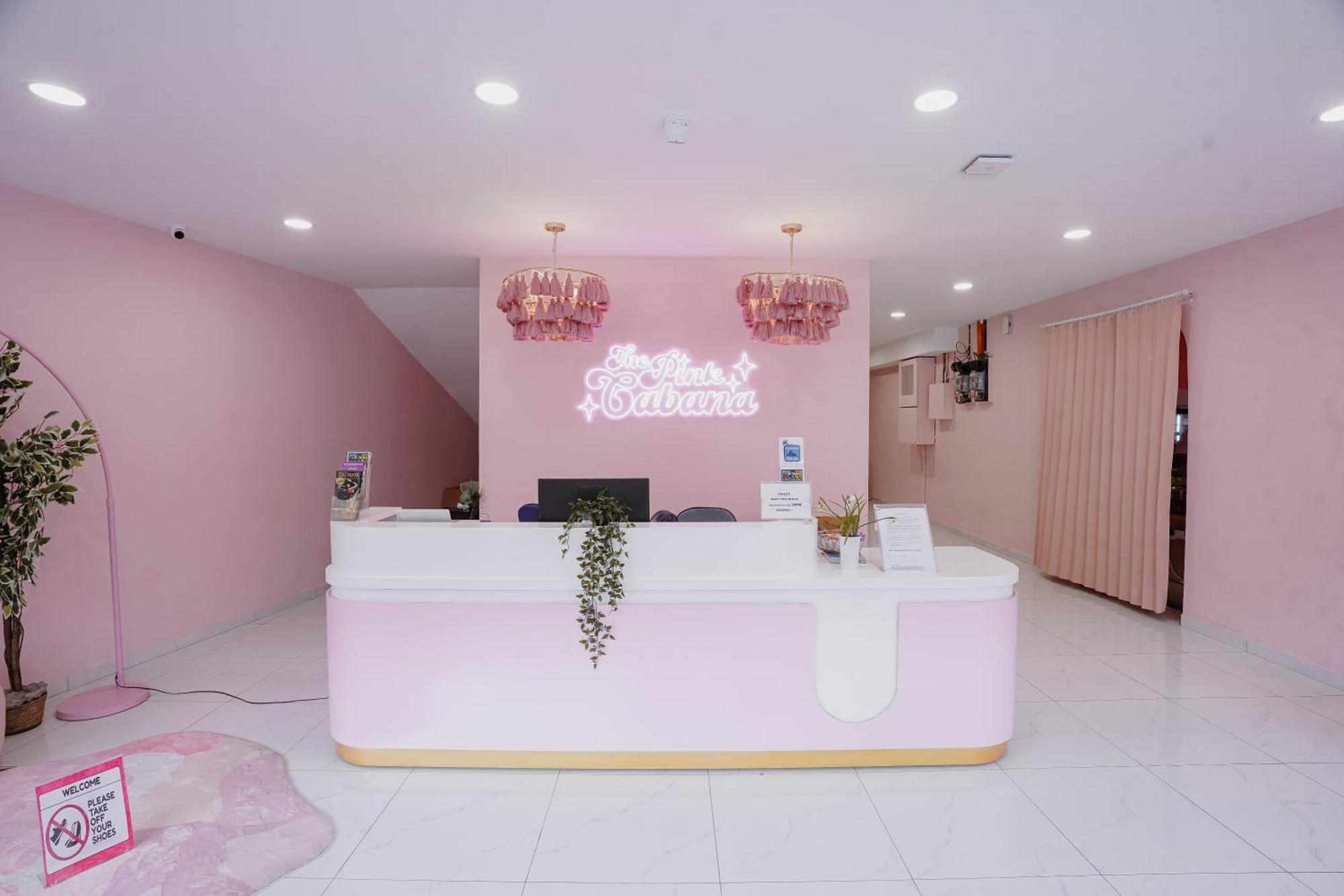 Pink Cabana Hotel Джордж Таун Екстериор снимка
