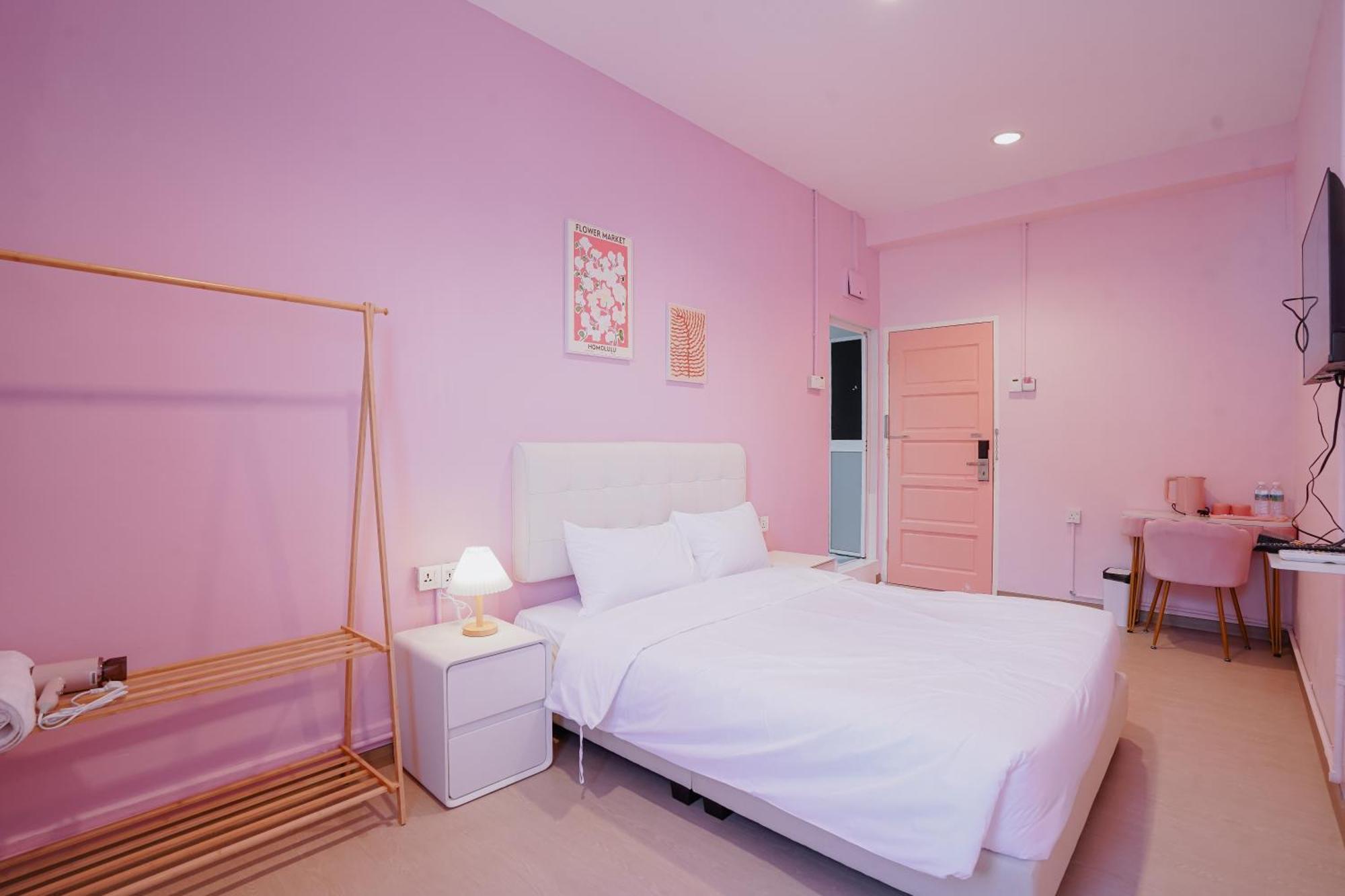 Pink Cabana Hotel Джордж Таун Екстериор снимка