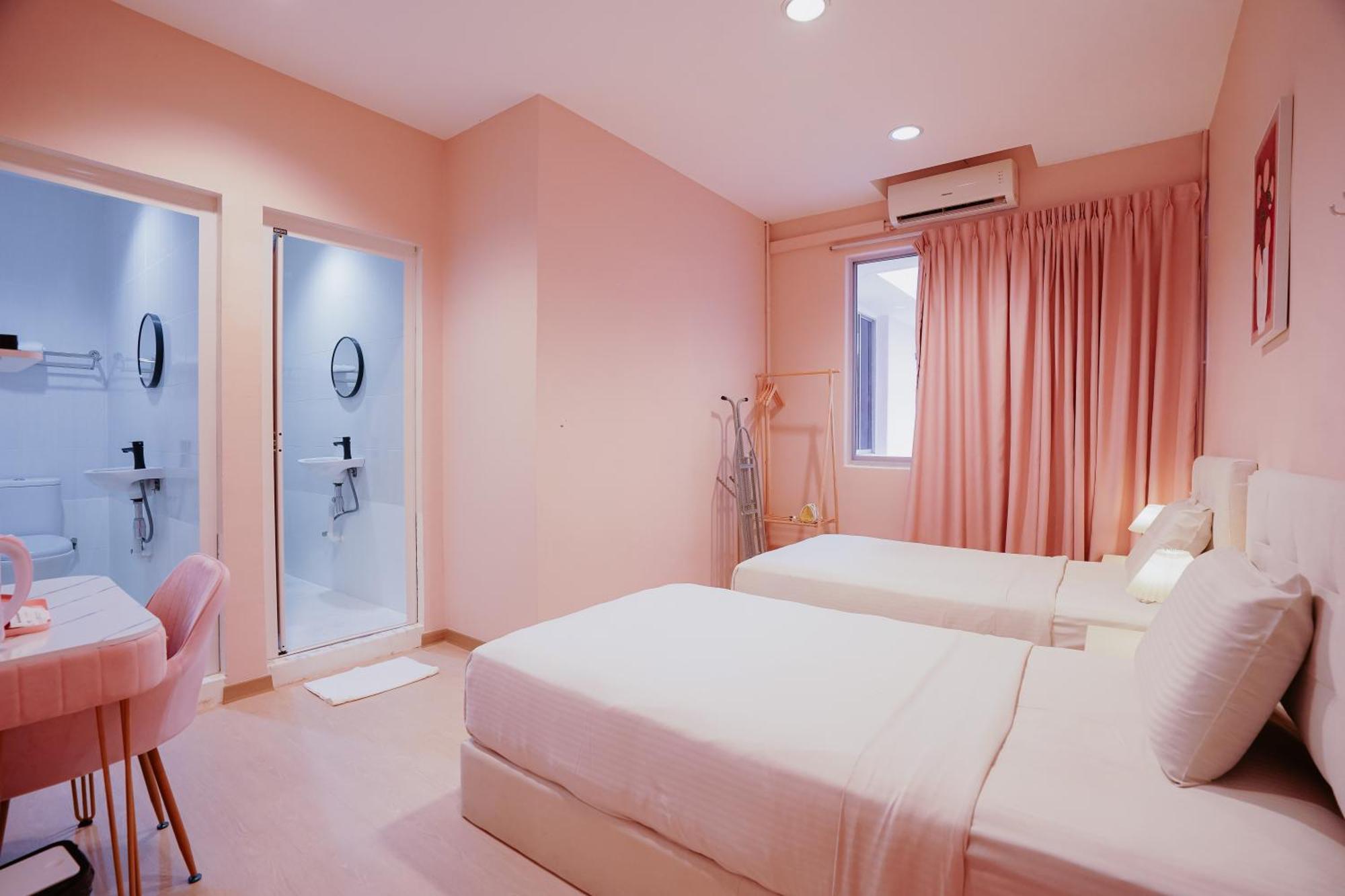 Pink Cabana Hotel Джордж Таун Екстериор снимка