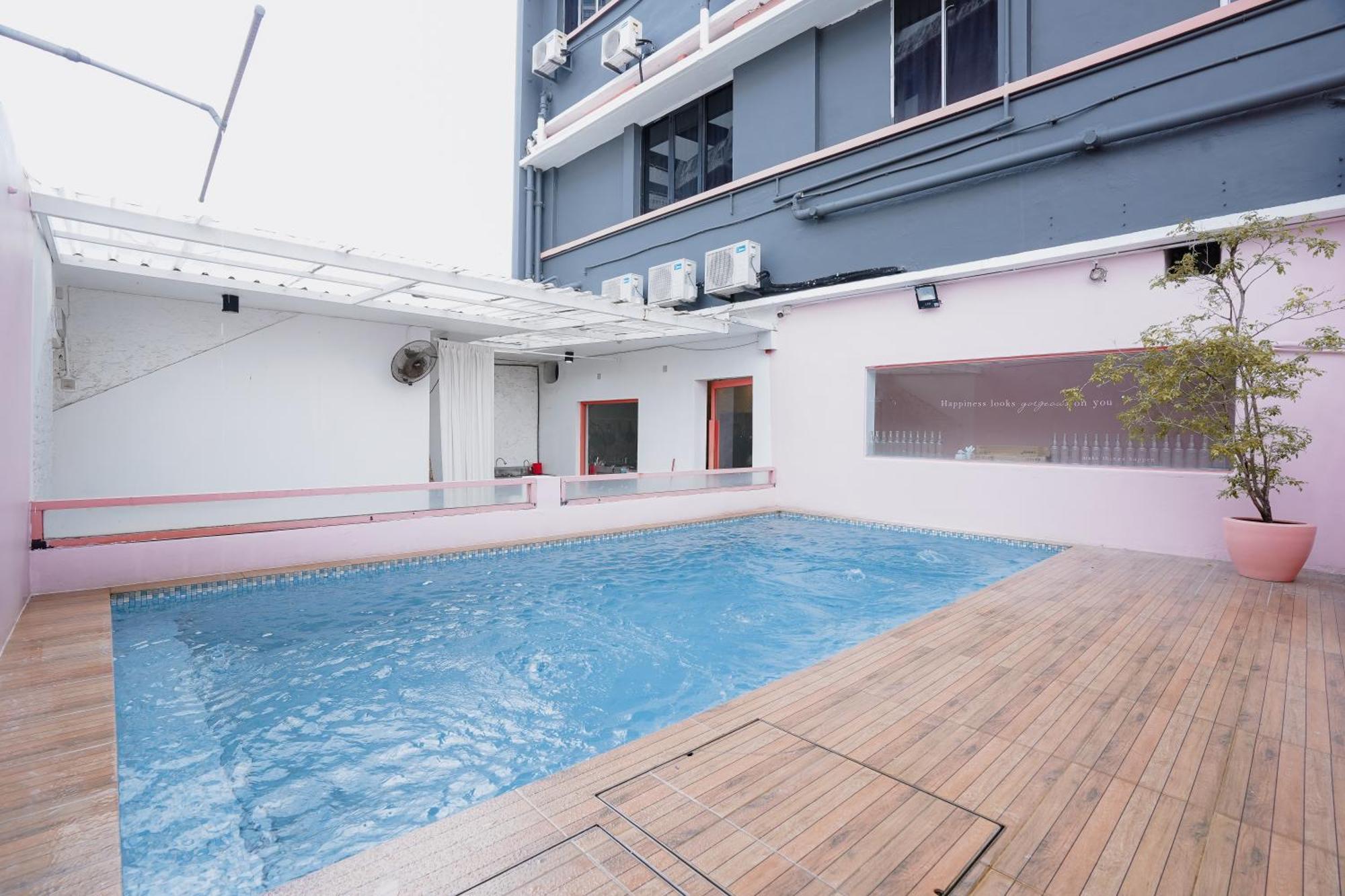 Pink Cabana Hotel Джордж Таун Екстериор снимка